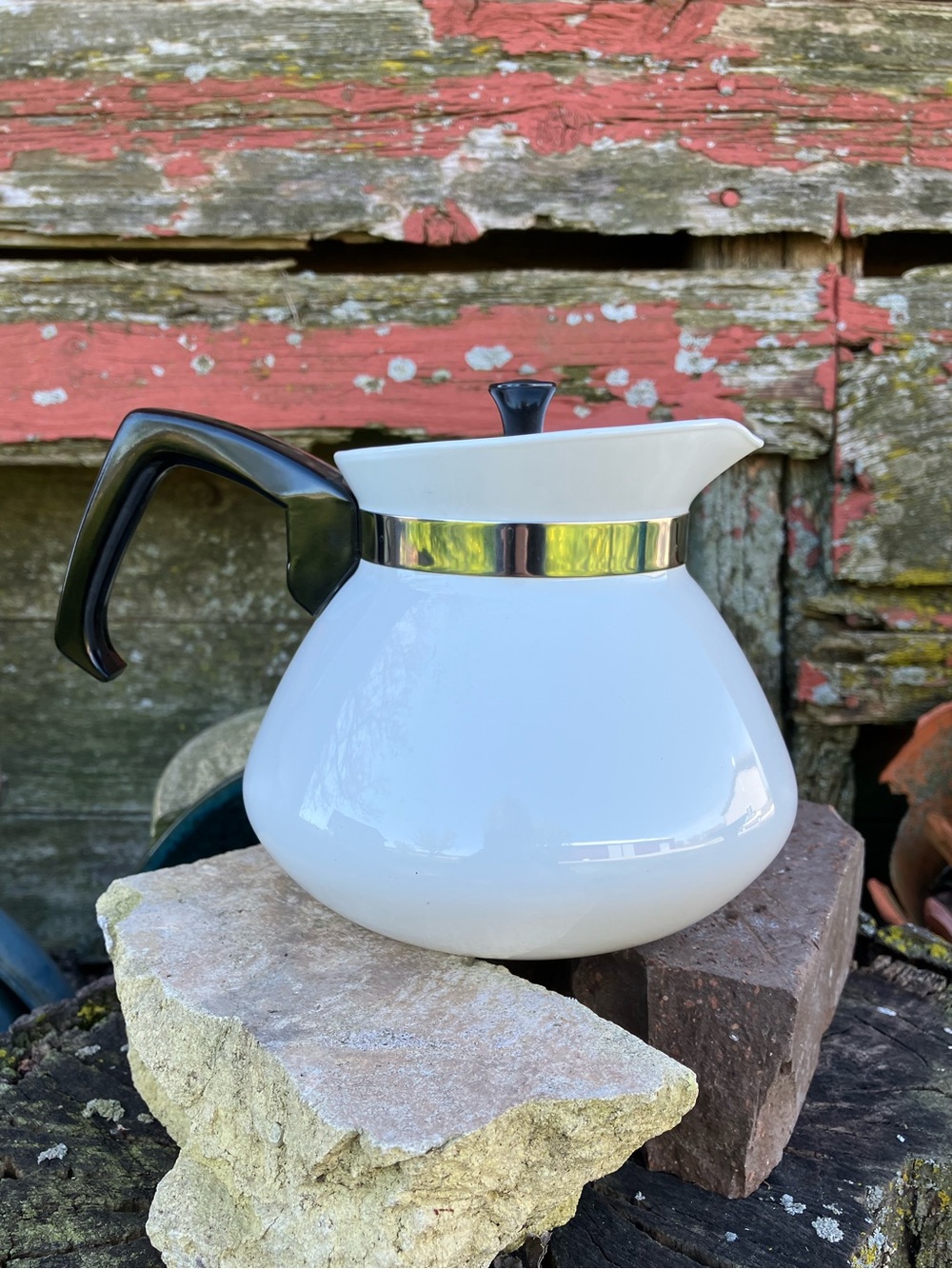 Vintage Corning Ware Winter White Frost Porcelain Coffee Pot w/ Chrome Lid 6 Cup
